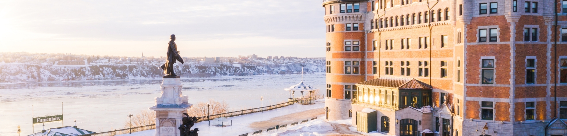 chateau-exterieur-hiver-vue-fleuve